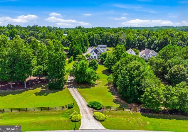 Photo 2 of Mansion for sale at 124 Savanna Estates Dr, Canton, GA 30115 | MLS# 10824493 | Listing updated on 2026-08-26