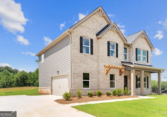 Photo 3 of Single family home for sale at 8236 Riverchase Dr, Palmetto, GA 30268 | MLS# 10819425 | Listing updated on 2026-09-13