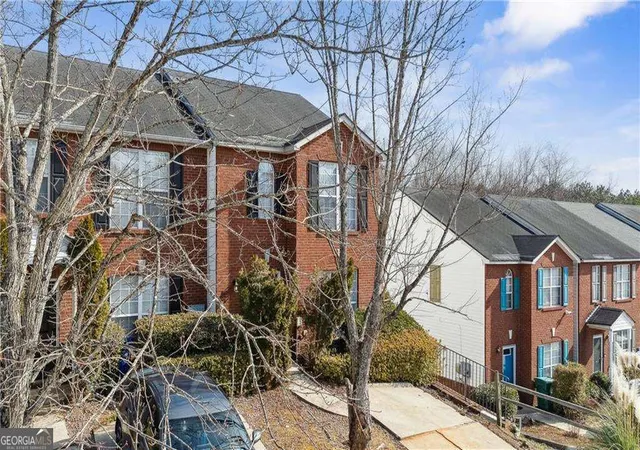 2nd image of 5547 Strathmoor Manor Cir, Lithonia, GA 30058 | MLS# 10771762