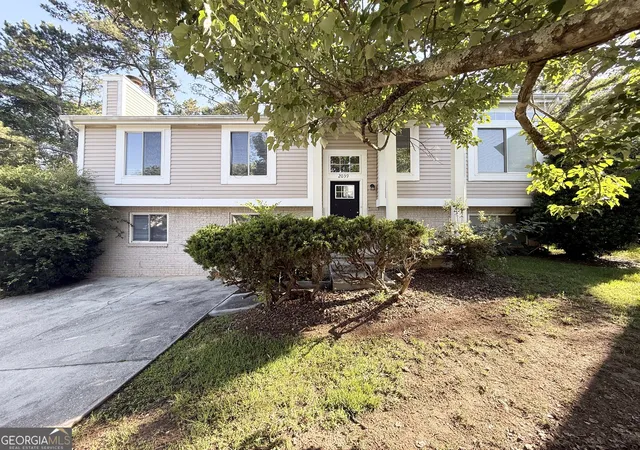 2nd image of 2039 Raintree Pl, Lithonia, GA 30058 | MLS# 10778264