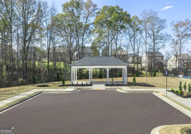 Photo 3 of Single family home for sale at 300 Bristol Blvd, Winder, GA 30680 | MLS# 10820685 | Listing updated on 2026-10-17