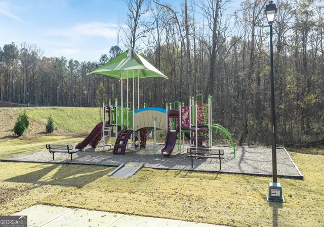 Photo 3 of Single family home for sale at 300 Bristol Blvd, Winder, GA 30680 | MLS# 10820685 | Listing updated on 2026-10-17