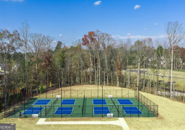 Photo 4 of Single family home for sale at 300 Bristol Blvd, Winder, GA 30680 | MLS# 10820685 | Listing updated on 2026-10-17