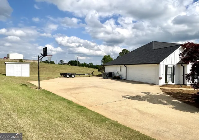 Photo 3 of Single family home for sale at 102 Troon Way, Lagrange, GA 30241 | MLS# 10755915 | Listing updated on 2026-05-15