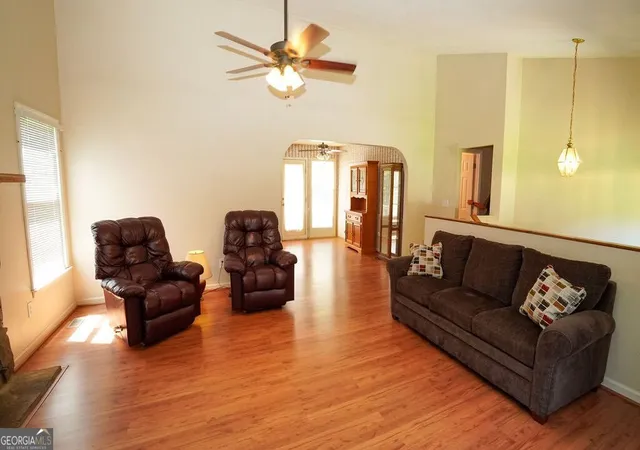 4th image of 18 Azalea Dr Se, Cartersville, GA 30121 | MLS# 10806079