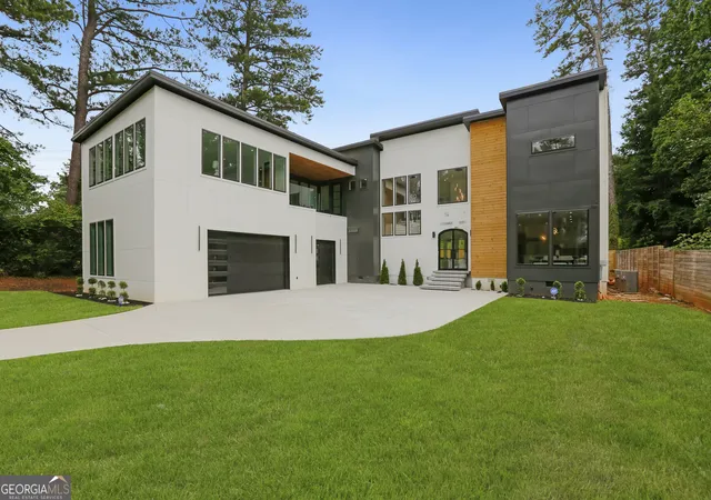 1st image of 1969 Clairmont Ter Ne, Atlanta, GA 30345 | MLS# 10794778