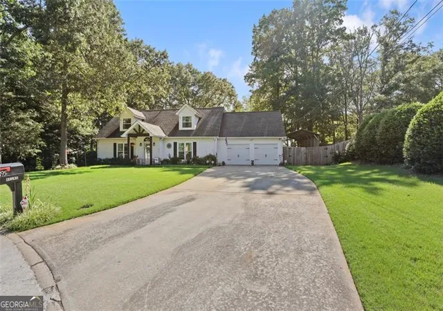 3rd image of 895 Perrin Springs, Lawrenceville, GA 30043 | MLS# 10566541
