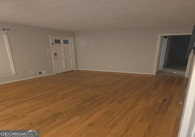 Photo 3 of Single family home for sale at 2826 Manor Ct, Snellville, GA 30078 | MLS# 10762905 | Listing updated on 2026-09-19