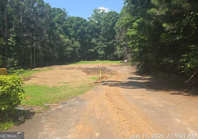 Photo 1 of Sale Pending at 195 Old Fairburn Close Sw, Atlanta, GA 30331 | MLS# 10779513 | Listing updated on 2026-09-02