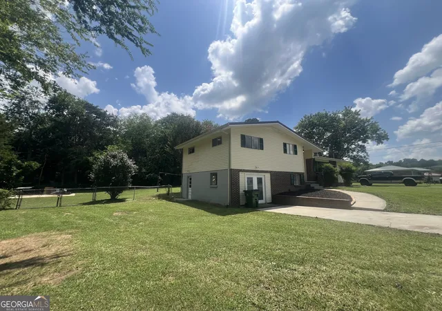 Photo 2 of Single family home for sale at 86 Rosewood Dr, Trenton, GA 30752 | MLS# 10809910 | Listing updated on 2026-08-04