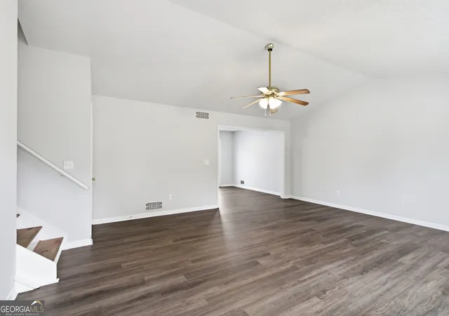 Photo 3 of Single family home for sale at 15 Fairfield Ln Sw, Cartersville, GA 30120 | MLS# 10798767 | Listing updated on 2026-09-17