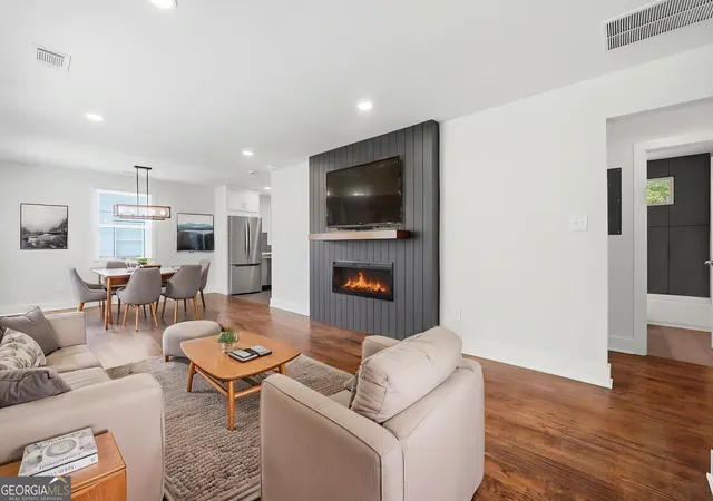 4th image of 1239 Kenilworth Dr Sw, Atlanta, GA 30310 | MLS# 10797353