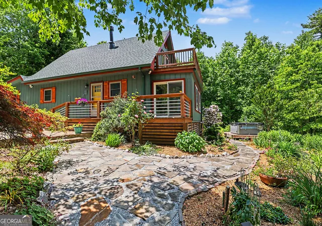 Photo 1 of Sale Pending at 520 Chickasaw Ln, Rabun Gap, GA 30568 | MLS# 10769609 | Listing updated on 2026-08-17