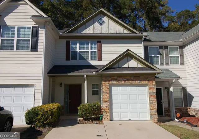 1st image of 6956 Rogers Pt, Lithonia, GA 30058 | MLS# 10807578