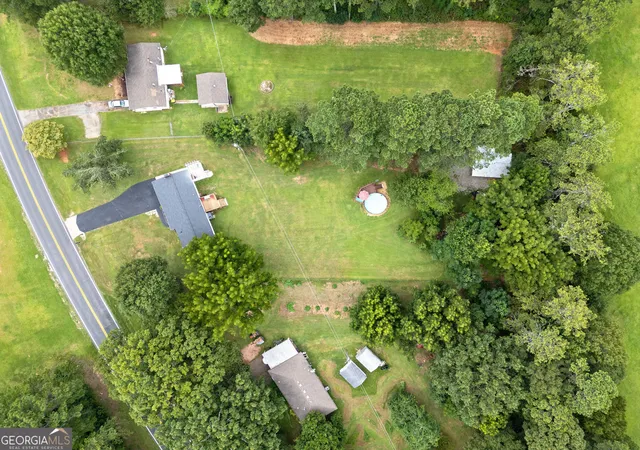 Photo 3 of Single family home for sale at 850 New Hope Rd, Fayetteville, GA 30214 | MLS# 10827668 | Listing updated on 2026-09-16