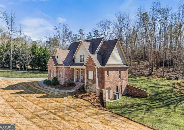 Homes for sale in Cornelia, GA | 263 Woodmont Dr, Cornelia, GA 30531 | MLS# 10682671