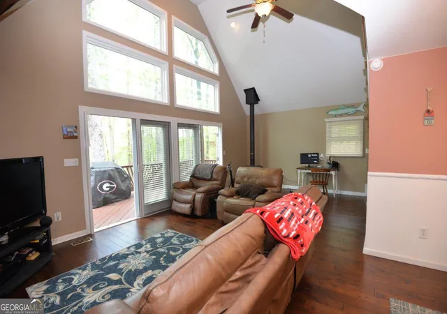 Photo 3 of Single family home for sale at 304 Anchor Pointe Dr, Eatonton, GA 31024 | MLS# 10500625 | Listing updated on 2026-04-09