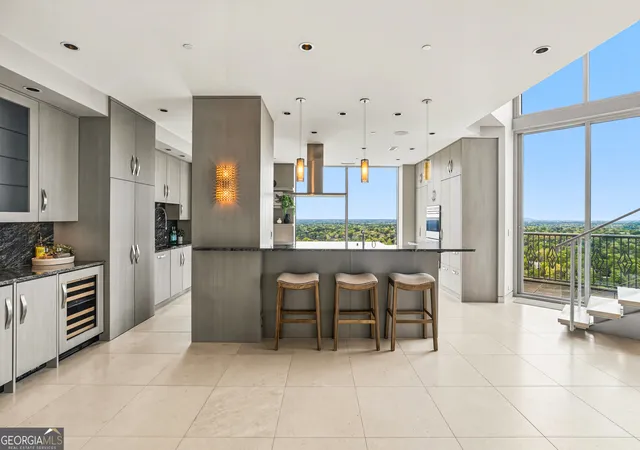 Photo 2 of Condo for sale at 2795 Peachtree Rd Ne #2601, Atlanta, GA 30305 | MLS# 10733638 | Listing updated on 2026-09-01