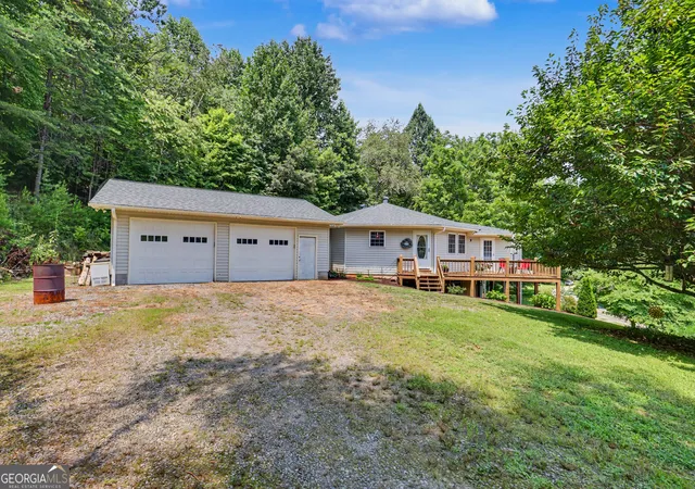 Photo 4 of Single family home for sale at 3429 Fodder Crk Rd, Hiawassee, GA 30546 | MLS# 10814009 | Listing updated on 2026-08-11