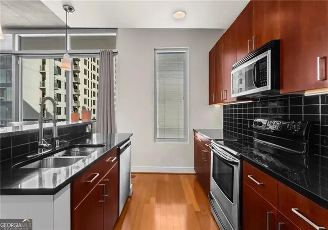 5th image of 44 Peachtree Pl Nw #1628, Atlanta, GA 30309 | MLS# 10778114