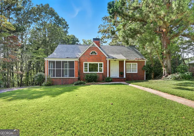 Photo 3 of Single family home for sale at 329 Morrison Moore Pkwy E, Dahlonega, GA 30533 | MLS# 10608282 | Listing updated on 2026-09-27