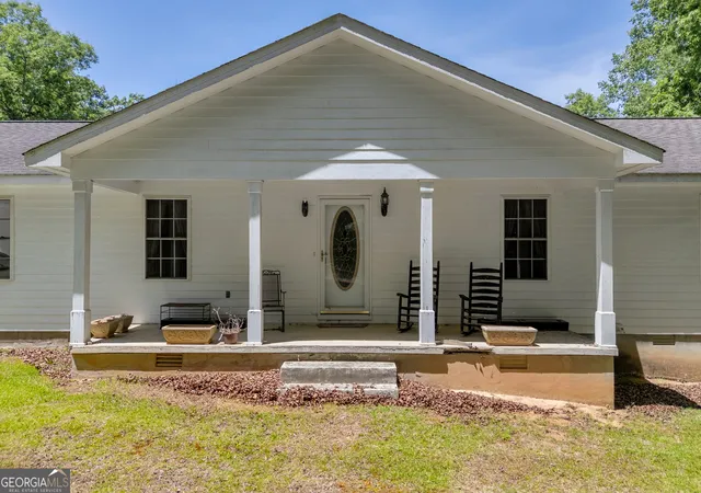 3rd image of 1014 Adams Clarke Rd, Commerce, GA 30530 | MLS# 10761236