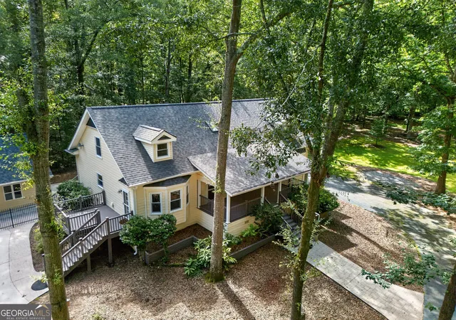 Photo 4 of Sale Pending at 121 Broom Blvd, Fayetteville, GA 30215 | MLS# 10822105 | Listing updated on 2026-09-23