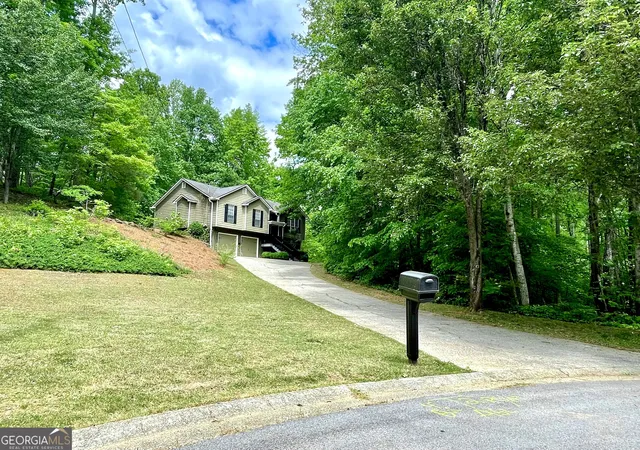 Photo 2 of Single family home for sale at 354 Bethel Dr, Dallas, GA 30157 | MLS# 10753630 | Listing updated on 2026-09-18