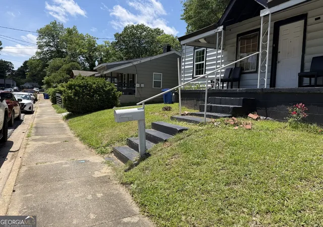 Photo 3 of Sale Pending at 1067 Desota St, Gainesville, GA 30501 | MLS# 10777194 | Listing updated on 2026-08-17