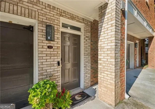 Photo 3 of Townhouse for sale at 700 Piedmont Ave NE #10, Atlanta, GA 30308 | MLS# 10829450 | Listing updated on 2026-09-03