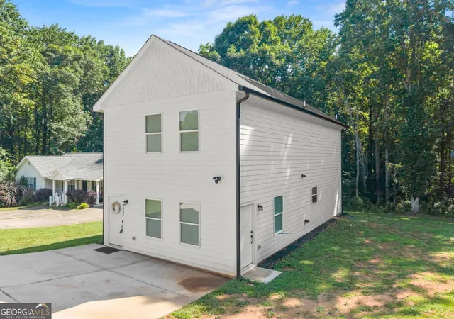 3rd image of 6503 Narramore Wy, Lula, GA 30554 | MLS# 10801298