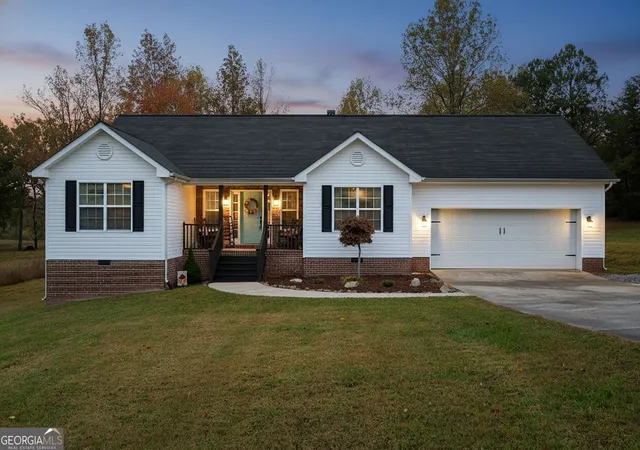 Photo 1 of Single family home for sale at 1616 Houston Valley Rd, Ringgold, GA 30736 | MLS# 10833177 | Listing updated on 2026-08-26