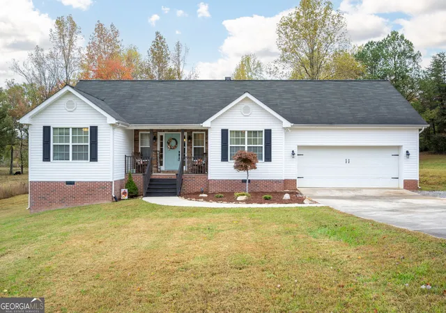 Photo 2 of Single family home for sale at 1616 Houston Valley Rd, Ringgold, GA 30736 | MLS# 10833177 | Listing updated on 2026-08-26