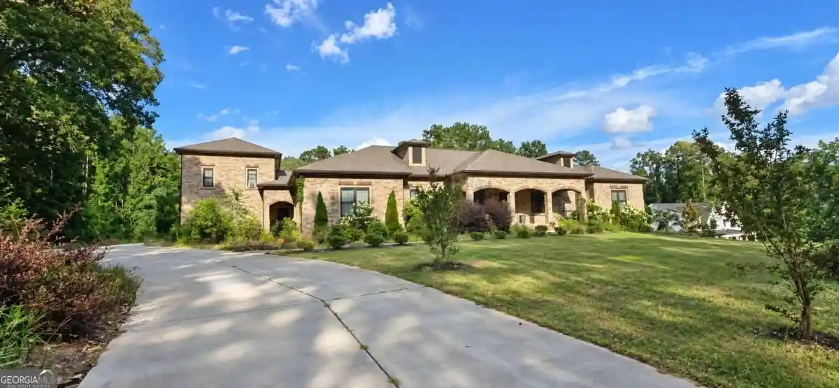 Photo 1 of Mansion for sale at 1380 Elva Dr Sw, Atlanta, GA 30331 | MLS# 10871325 | Listing updated on 2026-10-26