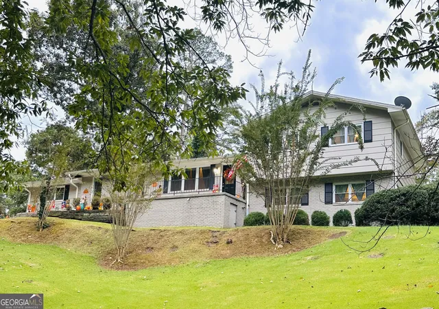 Photo 1 of Single family home for sale at 57 Elm Dr, Toccoa, GA 30577 | MLS# 10870934 | Listing updated on 2026-10-24