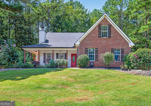 Photo 3 of Sale Pending at 1041 Matthews Wy, Mcdonough, GA 30252 | MLS# 10829292 | Listing updated on 2026-08-30
