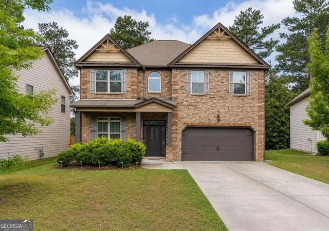 Photo 1 of Single family home for sale at 29 Bay Crest Ct, Loganville, GA 30052 | MLS# 10806323 | Listing updated on 2026-09-18