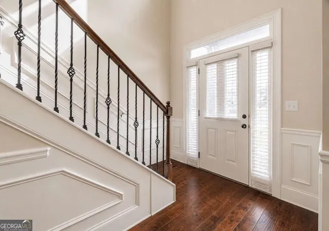 Photo 3 of Single family home for sale at 29 Bay Crest Ct, Loganville, GA 30052 | MLS# 10806323 | Listing updated on 2026-09-18
