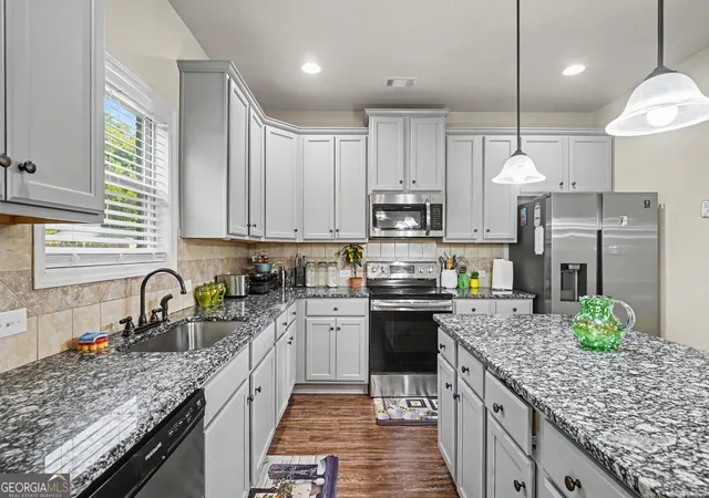 Photo 3 of Single family home for sale at 169 Amelia Wy, Ellenwood, GA 30294 | MLS# 10820678 | Listing updated on 2026-10-08