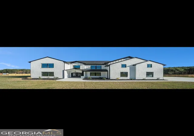 Photo 1 of Mansion for sale at 3285 Hall Rd, Dacula, GA 30019 | MLS# 10736848 | Listing updated on 2026-06-02