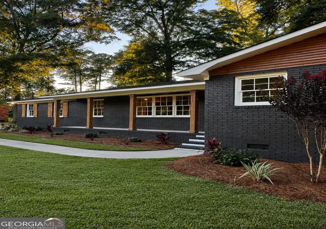 Photo 3 of Sale Pending at 908 Ousley Pl, Macon, GA 31210 | MLS# 10792777 | Listing updated on 2026-09-08
