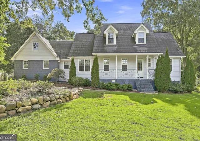Photo 2 of Sale Pending at 1060 Oak Ridge Dr, Fayetteville, GA 30214 | MLS# 10827516 | Listing updated on 2026-08-29