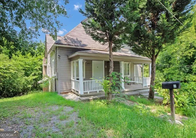 Listing Photo 5 - Condo for sale in building located at 215 NE Smith St NE, Rome, GA 30161 - Unit #A/B