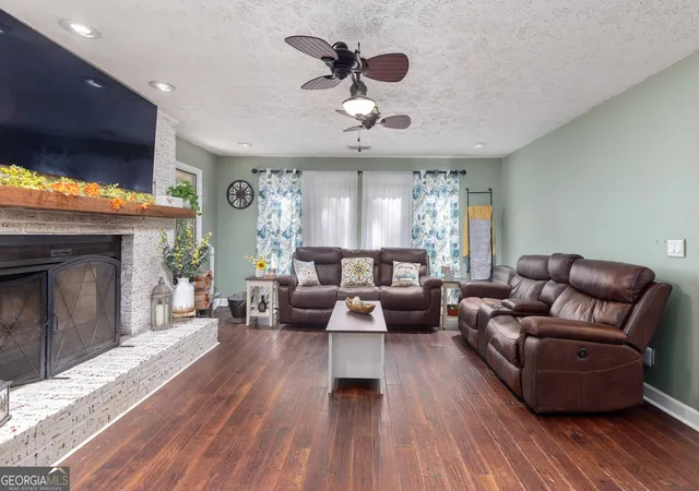 Photo 3 of Sale Pending at 1011 Mountain Hill Rd, Fortson, GA 31808 | MLS# 10825777 | Listing updated on 2026-08-30