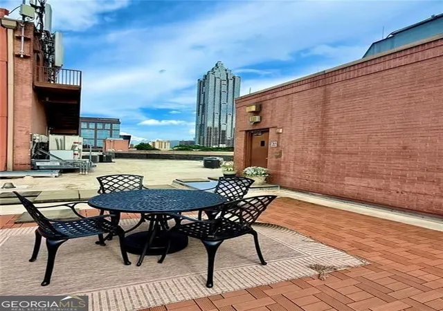 Listing Photo 5 - Condo for sale in building located at 115 W Peachtree Pl Nw, Atlanta, GA 30313 - Unit #509