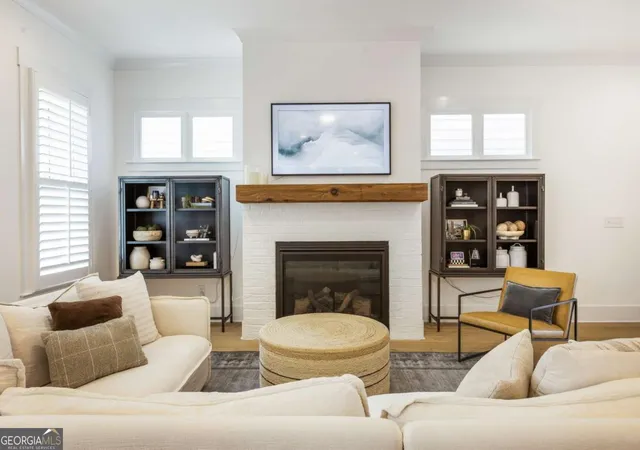 Photo 2 of Sale Pending at 1968 Westside Blvd, Atlanta, GA 30318 | MLS# 10767086 | Listing updated on 2026-06-09