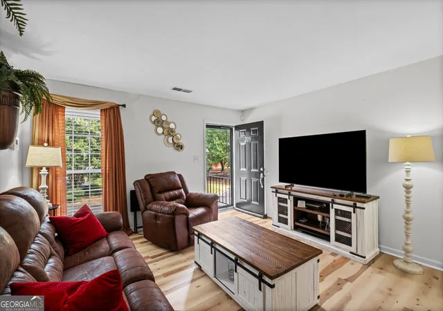 Photo 4 of Condo for sale at 1166 Booth Rd Sw #209, Marietta, GA 30008 | MLS# 10827296 | Listing updated on 2026-08-31