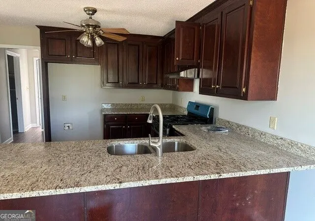 Photo 3 of Sale Pending at 695 Teamon Rd, Griffin, GA 30223 | MLS# 10832564 | Listing updated on 2026-10-22