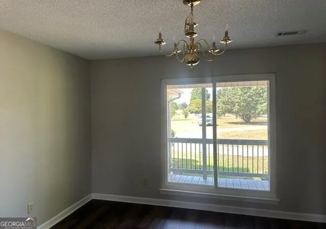 Photo 4 of Sale Pending at 695 Teamon Rd, Griffin, GA 30223 | MLS# 10832564 | Listing updated on 2026-10-22
