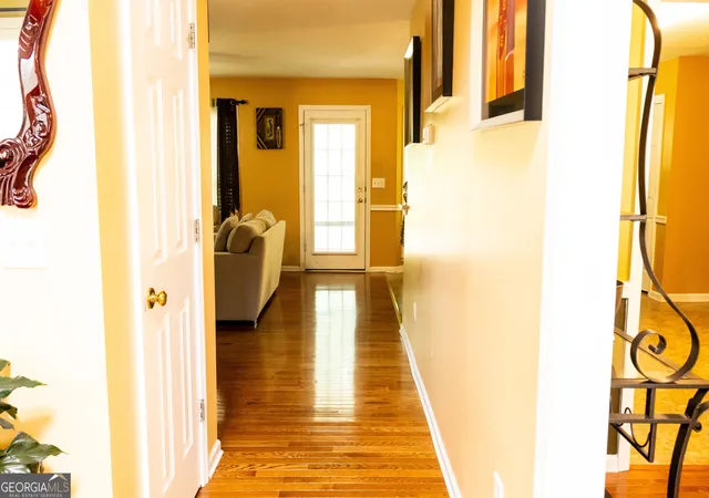 Photo 4 of Single family home for sale at 110 Hunters Trl, Dallas, GA 30157 | MLS# 10824023 | Listing updated on 2026-09-14